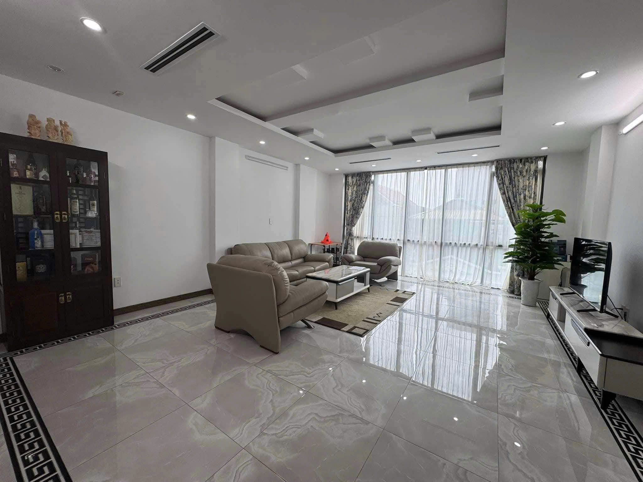 Bán tòa 7 tầng phố Thái Hà, Đống Đa 70m2 vỉa hè ô tô tránh kinh doanh đẹp giá 31 tỷ - Ảnh chính